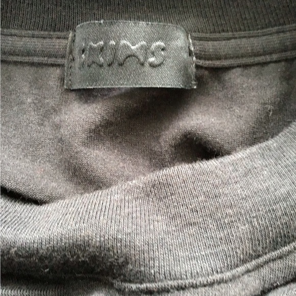 SKIMS Boyfriend Long Sleeve T-Shirt | Onyx - Picture 9 of 16